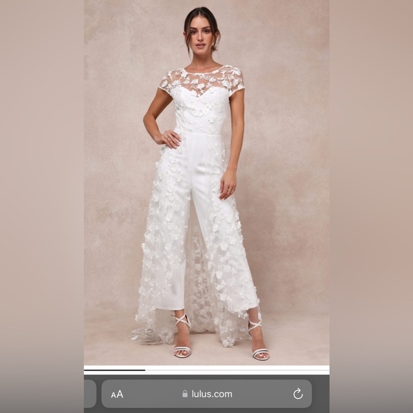 New without tags Lulus White Floral Embroidered Overlay Jumpsuit - Picture 2 of 4